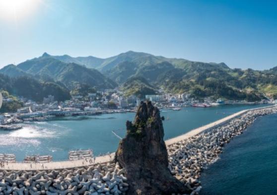 촛대바위(촛대암) 썸네일