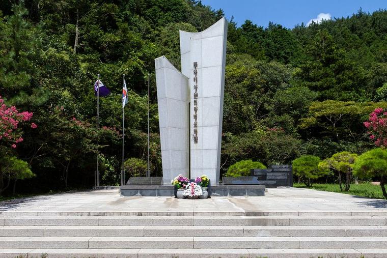 본이 미지는 이순신공원_4번  썸네일 사진입니다.